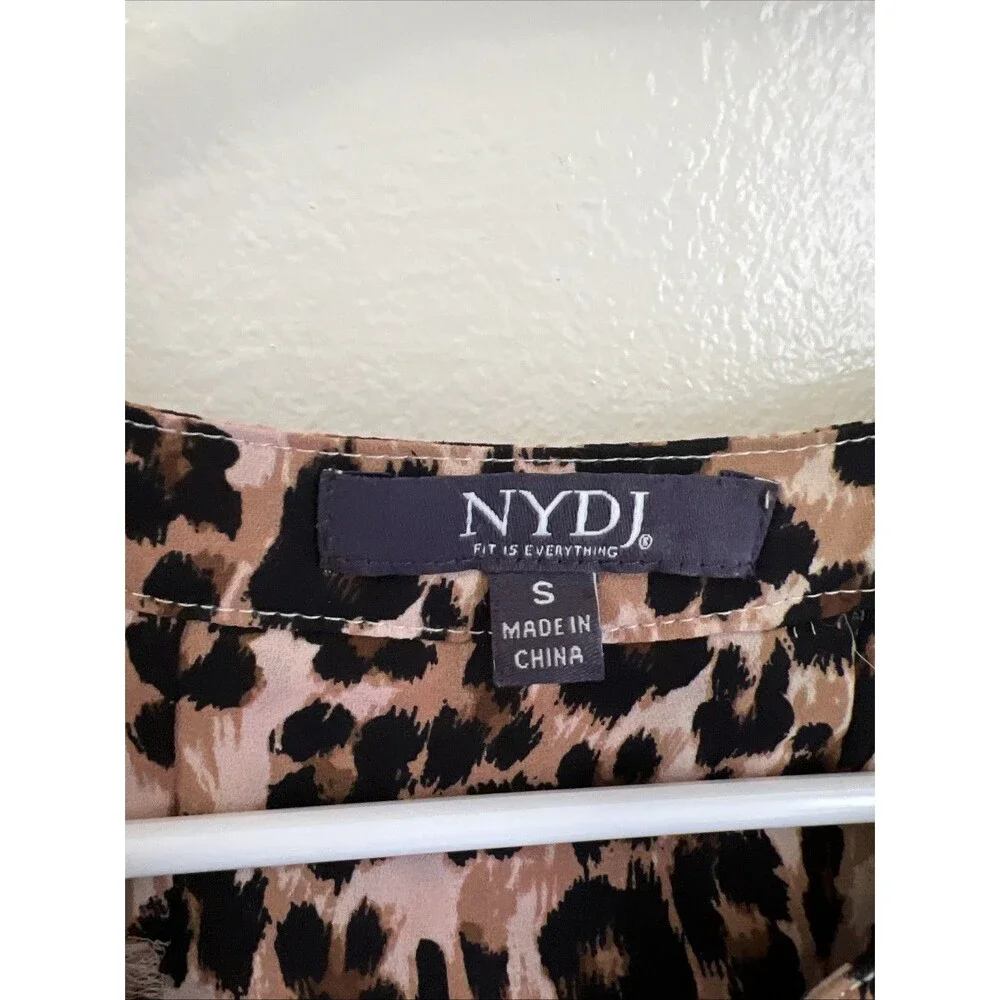 NYDJ Black Brown Leopard Print Henley Pleat Back 3/4 Sleeve Tunic Blouse Size Sm - Picture 2 of 6